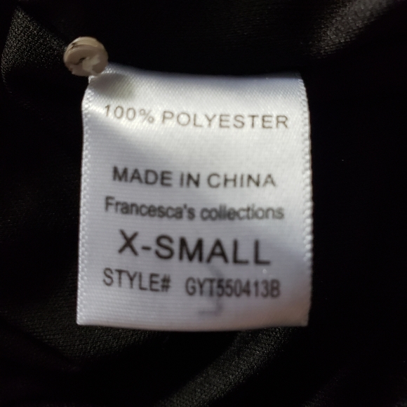 Emmelee Sequin Scalloped Hem Shirt Size XS Black Lightweight Ivory Accent - Picture 8 of 9